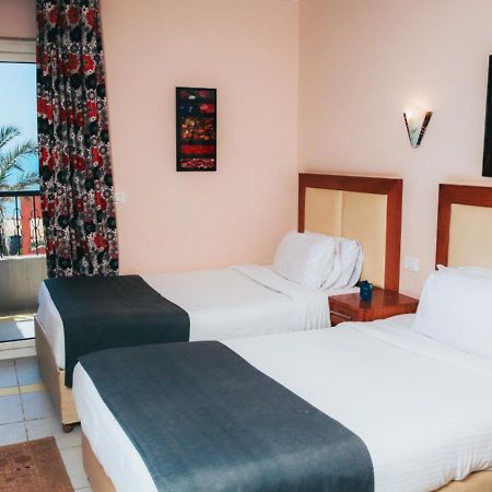 Retal View Resort El Sokhna Aqua Park 艾因苏赫纳 外观 照片