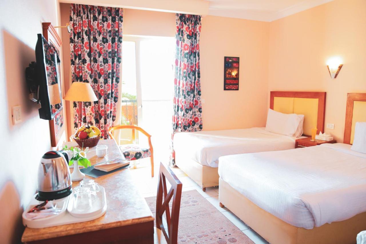 Retal View Resort El Sokhna Aqua Park 艾因苏赫纳 外观 照片