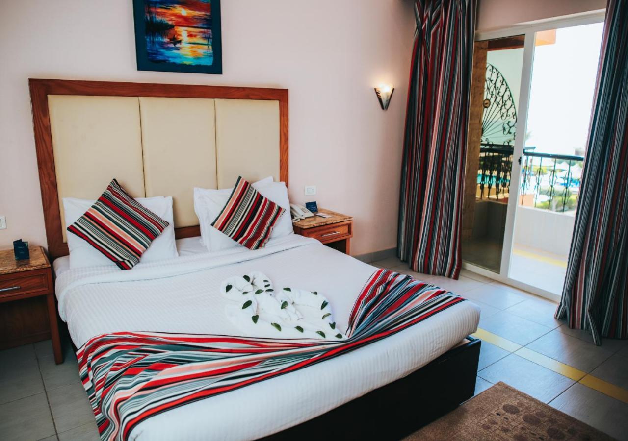 Retal View Resort El Sokhna Aqua Park 艾因苏赫纳 外观 照片