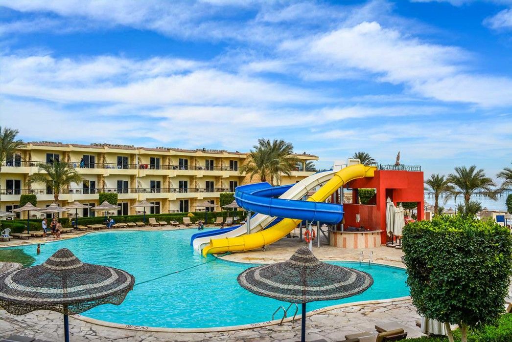 Retal View Resort El Sokhna Aqua Park 艾因苏赫纳 外观 照片